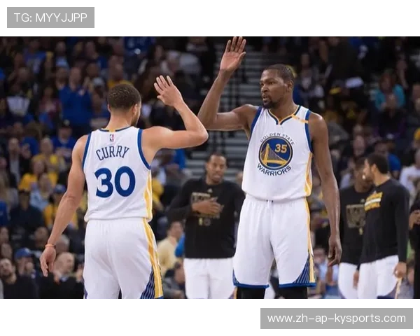 勇士高强度防守限制对手得分，勇士队控卫